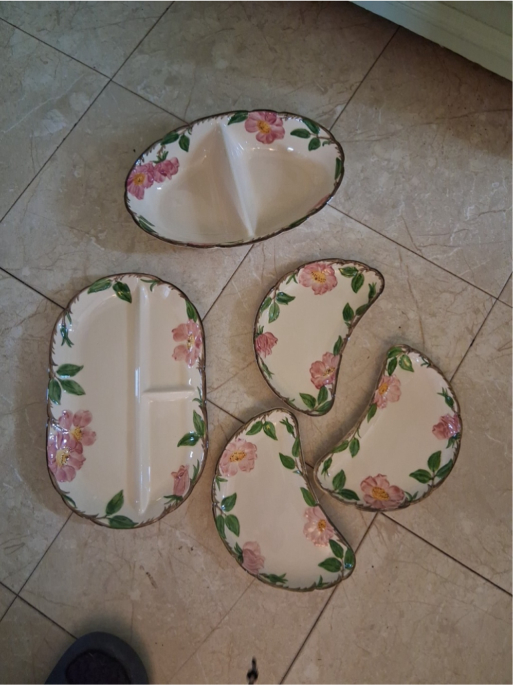 VTG Lot of 5pcs Franciscan Desert Rose Serving Dishes: Bowl, Relish Tray